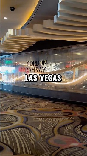 I visited the world’s most FAMOUS Gordon Ramsay restaurant! 🤯🍲