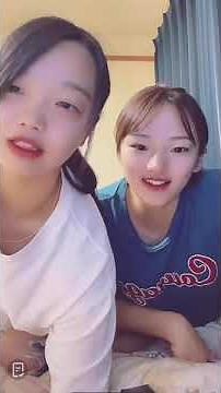 胸チラ【downblouse】