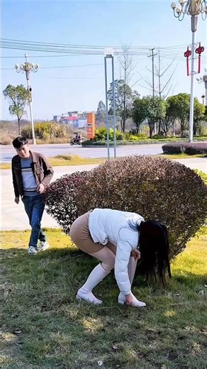 Hilarious Park Prank! She Caught Him Red-Handed! #failgag #funny #comedy