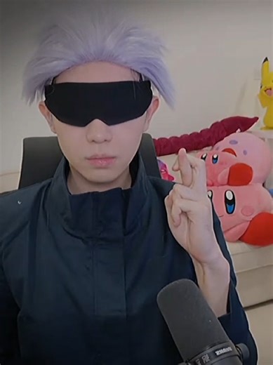 Cosplaying as Gojo: A Creative Transformation