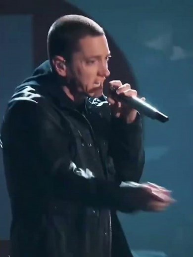 Eminem - Airplanes With Hayley Williams Live 🔥🎤 #rapper #hayleywilliams #music #slimshady #eminem