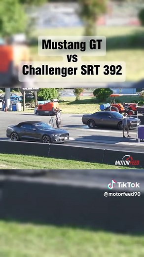 Mustang GT vs Challenger SRT 392 Drag Racing Showdown