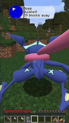 Getting OP ITEMS on the 100 Days of Minecraft Pixelmon World!