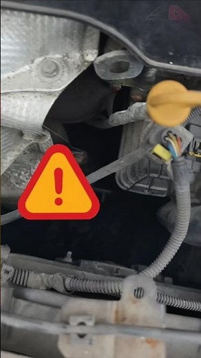 Ignoring the engine warning light = fire starting 🔥 SHARE to avoid the worst!