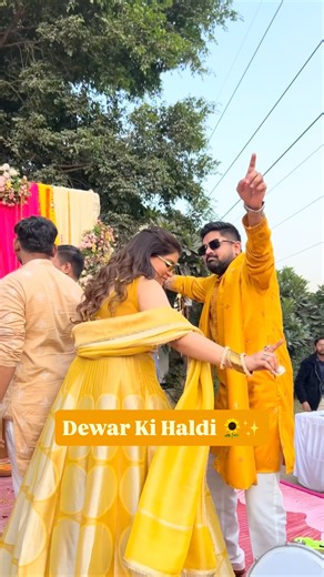 Richa Arrya on Instagram: "Dewar ki haldi 🌻💛 Outfit: @mauvestory . . ( makeup , makeup artist , outfit goals , haldi goals , ootd , haldi function , wedding season , viral content , viral videos , trending reels )"