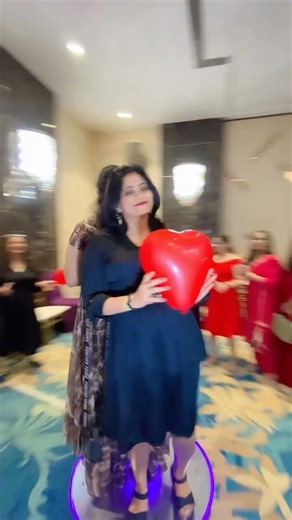 There are 360 degrees, why stick to one ? 🌀