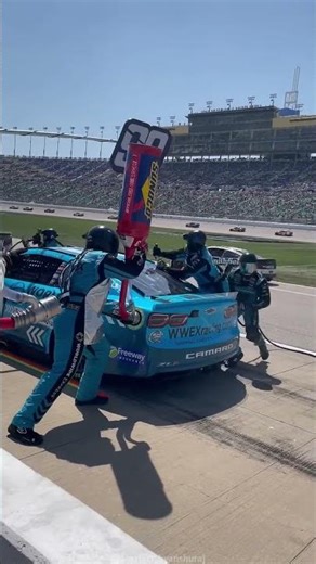 NASCAR smartly fuell fill up tool | #shorts #nascar #f1