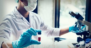 5 Biotechs with $1 Billion in Cash