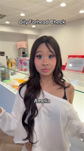 Who has the oilest forehead? #wusworld ‪@princessameliawu‬ ‪@nevaaada‬ ‪@elsarca‬