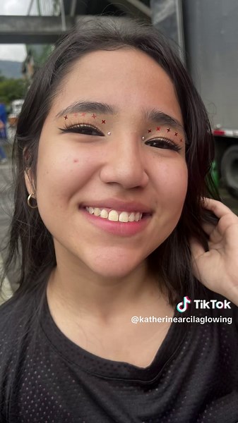 La Solar: Un Festival de Aprendizaje y Maquillaje