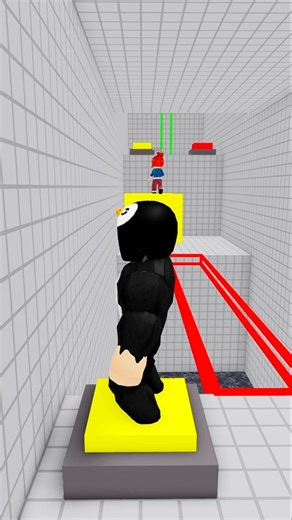 bacon abandoned Gugugaga Penguin in Teamwork Obby 🥺#roblox #shorts