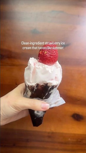 Homemade Strawberry Ice Cream /재료 4가지로 만드는 딸기 아이스크림 🍓🍫/ #wellness #diet #easyrecipe #nosugar