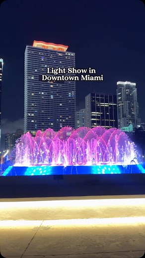 Miami_wonderful on Instagram: "Light Show in Downtown Miami You Can’t Miss! Every night, over 500 lights bring this stunning spectacle to life. The show lasts 15 minutes and takes place at one of the largest and most impressive fountains in Miami, located inside Bayfront Park. The fountain had been turned off for almost 20 years. Shows start at 7:00 PM and run at specific times: 7:00, 8:00, 8:30, 9:30, and 10:30 PM. It’s a fun and free activity, and you can find nearby street parking using parki