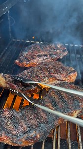 📷 by @grodgrills: Where my steak lovers at? "It’s negative a million degrees outside but the #yodersmokers YS640S didn’t get the memo and seared these strip steaks like nobody’s business!" . Learn more about the YS640S: 👉 https://bit.ly/37nGKpC | Yoder Smokers