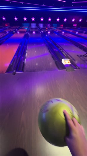 BOWLING #clash #funny #bowling #fyp #fypppp