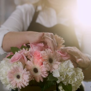 1.8K views · 60 reactions | Someone special in mind this Valentine's Day? Shop our impressive array of hand-crafted arrangements. | FTD Flowers | Facebook