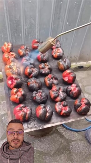 10K views · 29 reactions | Ardei copti sau prajiti #vegetables #zacusca #reteta | Horoscop Saptamanal | Facebook