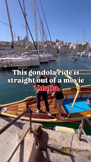 Discover Malta: Scenic Gondola Ride from Valletta to Birgu