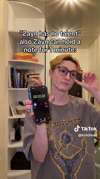 Zayn Malik Epic 22 T-Top Boat Cover and Tattoo Revealed