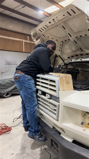 @babybird_automotives on Instagram: "@nineteen_87mac Said this his type of truck"