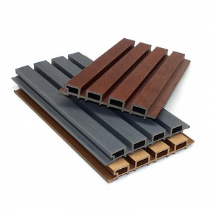 [Hot Item] WPC Wood Composite Fluted Louvre Paneles De PVC Louvers Indoor Decorativo WPC Wall Panel