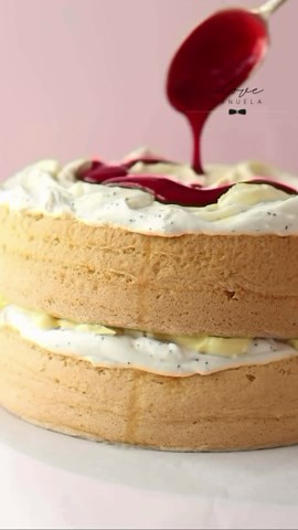 Manuela Kjeilen on Instagram: "Hi everyone! If you haven’t tried this Passion Fruit Poppy Cake yet, you’re missing out! 🍰✨ This cake has three luscious vanilla sponge layers, each filled with a fresh and utterly delicious passion fruit ganache that’s seriously lip-smacking on its own. It’s also loaded with a Greek yogurt poppy frosting that brings a lovely hint of lemon zest and a burst of flavor. And let’s not forget the fresh raspberry purée inside—it’s pure bliss! This cake is the ultimate c
