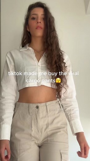 10/10😮‍💨😮‍💨 dont walk, runnnnn to Bershka🤩 @Bershka #cargo #cargopants #bershka #bershkahaul #outfit #new #trending #trendingcargopants #adjustable #fyp