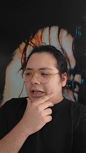 AXELATA | Una Historia Llena de Música on Instagram: "🌟 Cuando Luis Miguel revivió un género que todos daban por muerto A finales de los 80, la música mexicana tradicional parecía estar desapareciendo de la radio y la televisión. Pero entonces llegó Luis Miguel, y con su disco “México en la Piel” (2004) —y antes, con los “Romances” en los 90— logró lo impensable: revivir el bolero y devolverle vida a un género que el público joven ya había olvidado. 🇲🇽🎺 Mientras el pop y el rock dominaban, E