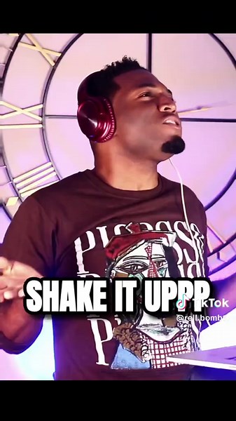 Nostalgic 2000s Electronic Dance Music Vibes