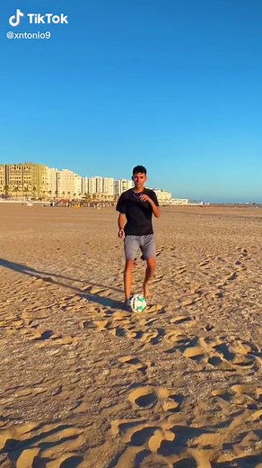 Learn the Eclipse Skill in Brazilian Beach Soccer