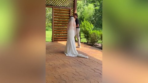 Marine Surprises Sister At Wedding Day First Look Photoshoot