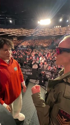 Zhang Weili e Valentina Shevchenko frente a frente na coletiva do #VeChain #UFC322! #shorts