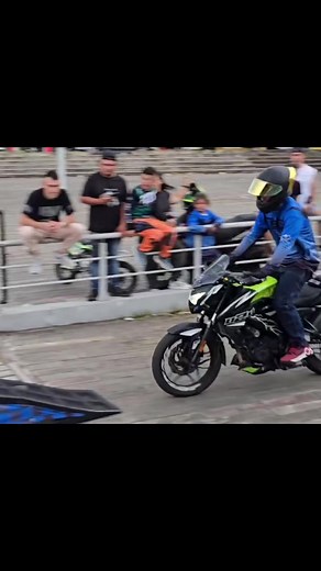 Salida Campeona de Pro Rider: Motos Deportivas #1