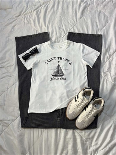 Chic White Baby Tee Styles
