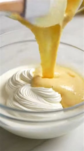 Sugar-Free Lemon Mousse with Whipped Cream A light, creamy lemon mousse with bright citrus flavor and a fluffy texture, made with a simple stovetop lemon base and folded whipped cream. It’s an elegant, refreshing dessert for warm weather and special occasions. Ingredients Lemon base (Sugar-Free) 4 egg yolks 10 g lemon zest 300 g milk (dairy or unsweetened almond milk) Sugar-free granulated sweetener, equivalent to 30 g sugar (use allulose or monk fruit) Gelatin, softened (same amount as the orig