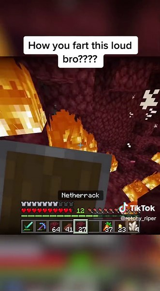 Loud Fart Reactions in Minecraft Gameplay