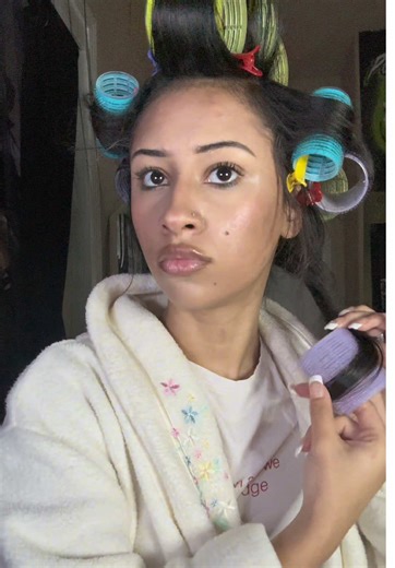 I think the rollers are definitely better today! Maybe I’ll js do a lil extension look #fyp #relatable #girltalk #grwm