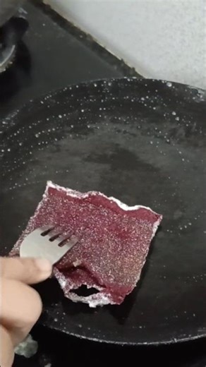 Kitchens Hacks l Kitchens Tips l How to clean tawa l Easy Hacks l Tips and Tricks l diykitchen