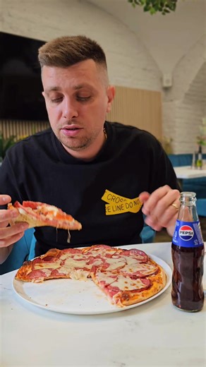 La Casa Jolie 🥇comanzi 1 🍕 PIZZA MEDIE si primesti 1 PEPSI CADOU,in restaurant sau la domiciliu ! Vă mulțumim frumos 🙏❤️ COMENZI LA TEL☎️: 0723594792 sau direct pe www.casajolie.ro | Casa Jolie