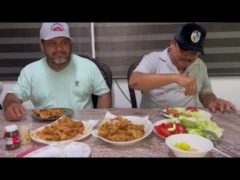 Preparando unos camarones patito y unos camarones cucarachas// El Marisquero Mapache