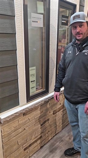 隣 Brick Detail with Siding – A Perfect Pair  In this video, we’re...