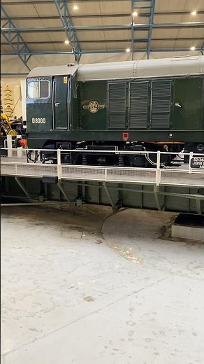 D8000 on turntable at the National Railway Museum.