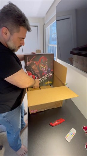 Venompool hot toys #hottoys #venompool