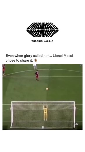 4𝙞𝙯𝙚𝙣 on Instagram: "Meme History & Origin: On October 4, 2018, a behind-the-scenes moment from a commercial shoot at Juhu Beach in Mumbai went viral for all the wrong reasons. The legendary Bollywood actor, known for his composure and professionalism, was caught in a tense moment when a makeup artist accidentally sprayed hairspray into his eyes. The iconic moment showed the veteran actor expressing his displeasure, but what truly caught the internet’s attention was the hilarious twist that 