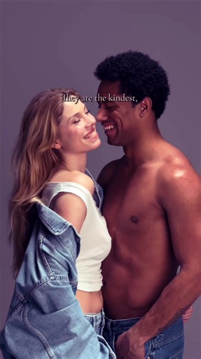 One random hello and suddenly they’re the person who softens every hard day. Who’s your Purple? 💜 @Valentino.Beauty #BornInRoma #BornInRomaPurple #ad #fragrance @Marionnaud Switzerland