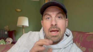 Is the glass half empty, or is it half full? Can you change the answer with the power of your mind? | Jonathan Goodwin