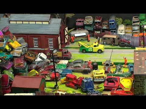 Matchbox Car Scrapyard 1/64 scale working Diorama #diorama
