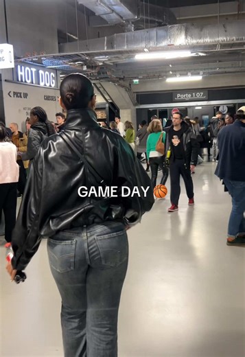 Branchez vous match de basket entre copines les filles 💋 @Nanterre 92 #fyp #activiteparis #gameday