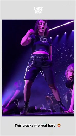 FUNNY moment at Olivia Rodrigo`s show