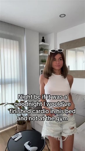 Redhead Cupcake OnlyFans Accountant Investment Stitch Bikini Model